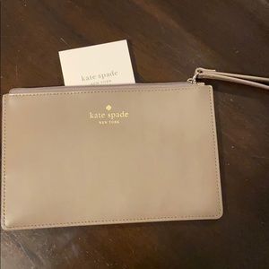 NEW nude / brown / tan Kate spade wristlet